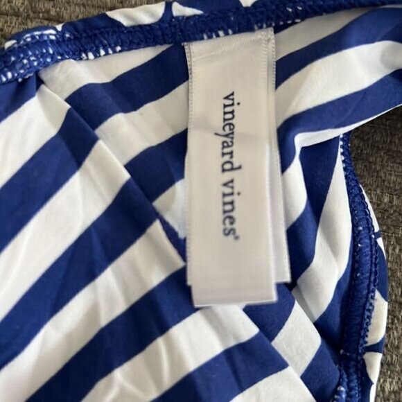 New Vineyard Vines Whale Logo Reversible Bandeau Bikini Sz Womens S M - Picture 3 of 3